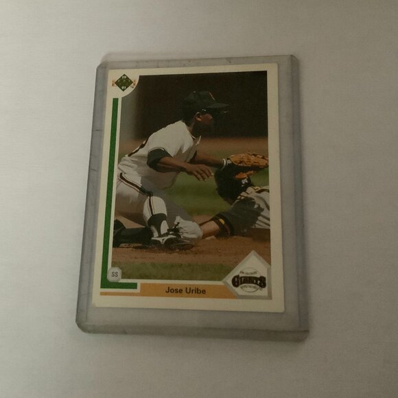 JOSE URIBE - SAN FRANCISCO GIANTS - UPPER DECK BASEBALL CARD #207 - 1990 - Picture 1 of 2